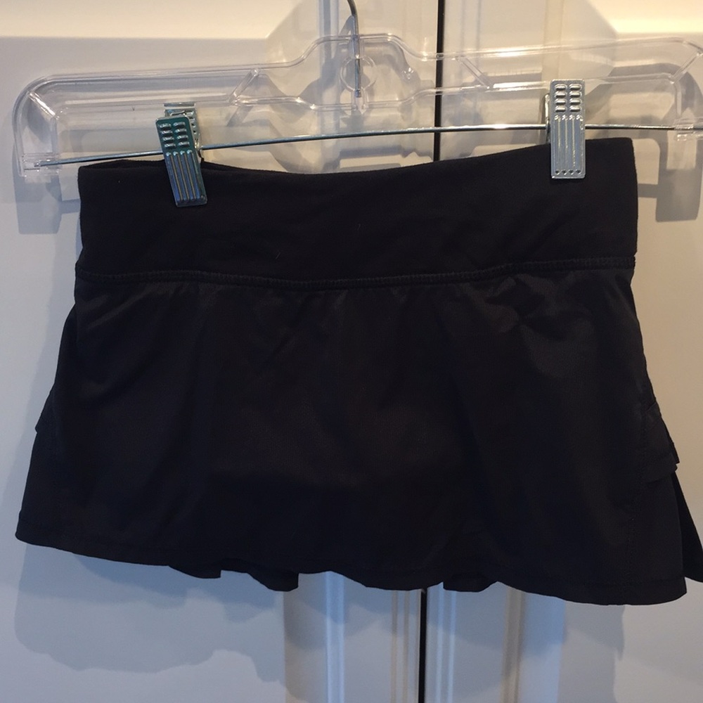 Ivivva (Lululemon) girls tennis skirt with liner
